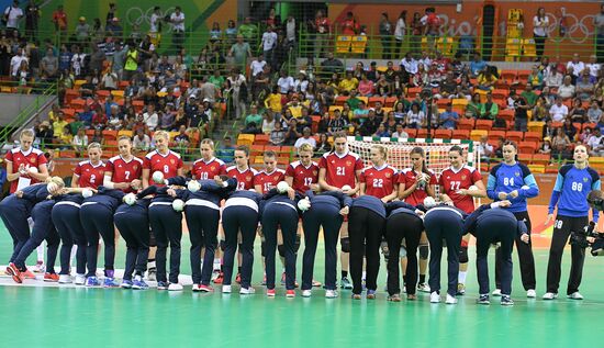 2016 Summer Olympics. Handball. Women. Norway vs. Russia