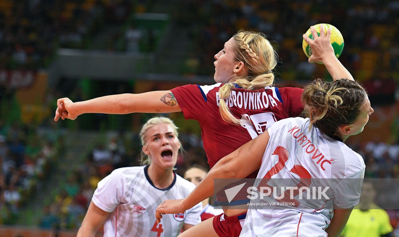 2016 Summer Olympics. Handball. Women. Norway vs. Russia