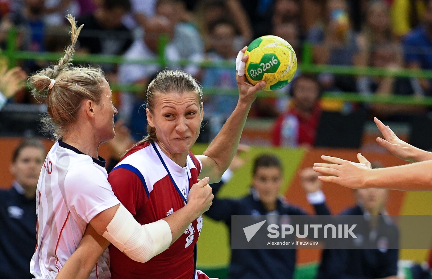 2016 Summer Olympics. Handball. Women. Norway vs. Russia