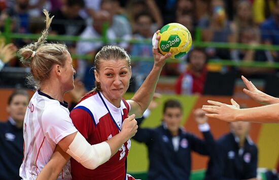 2016 Summer Olympics. Handball. Women. Norway vs. Russia
