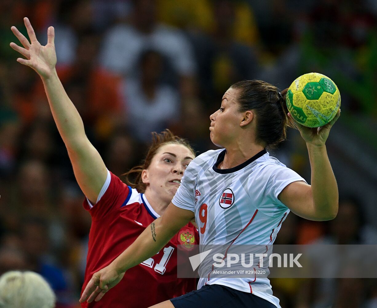 2016 Summer Olympics. Handball. Women. Norway vs. Russia