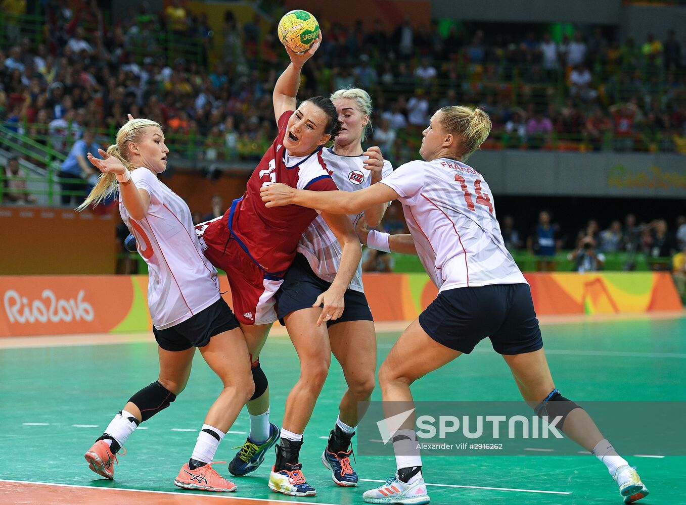 2016 Summer Olympics. Handball. Women. Norway vs. Russia
