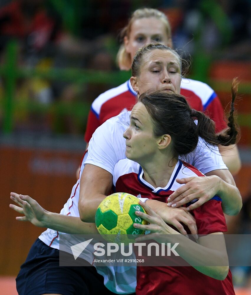 2016 Summer Olympics. Handball. Women. Norway vs. Russia