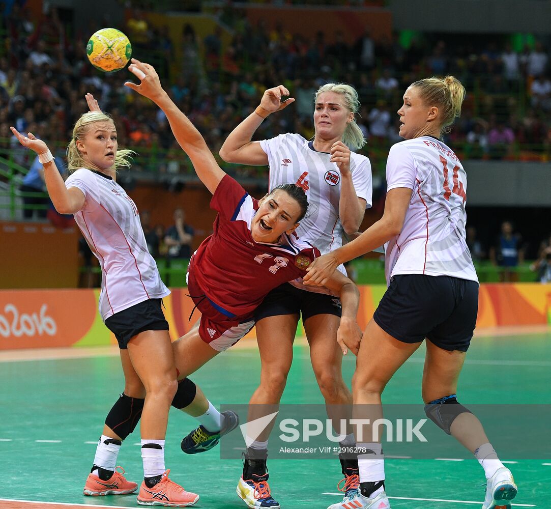 2016 Summer Olympics. Handball. Women. Norway vs. Russia