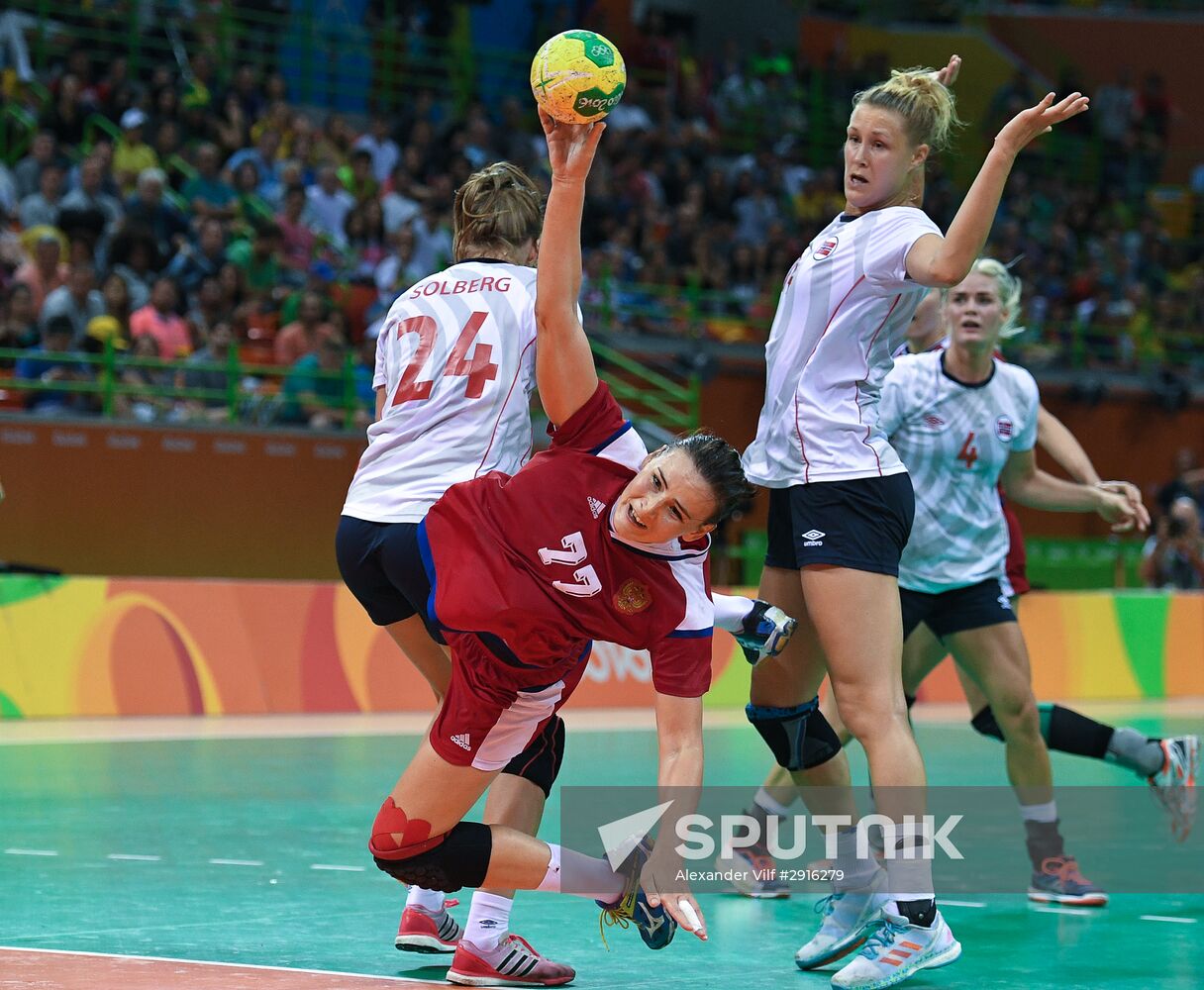 2016 Summer Olympics. Handball. Women. Norway vs. Russia