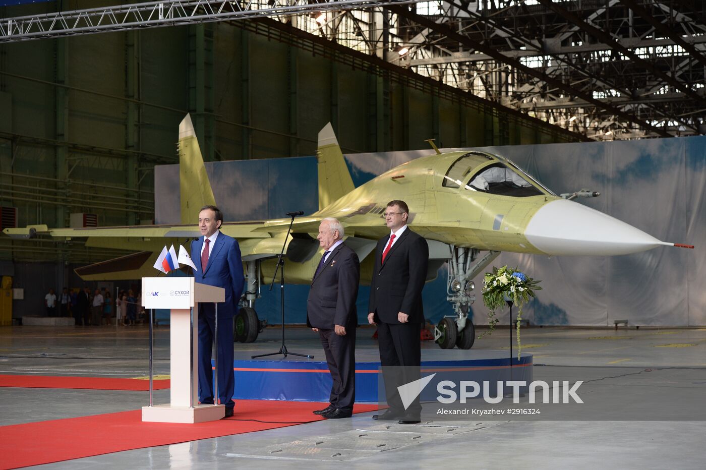 Novosibirsk plant rolls out 100th Su-34 tactical bomber