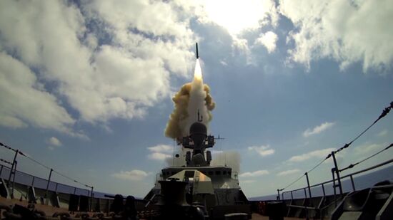 Kalibr cruise missiles fired at Jabhat Al-Nusra from Mediterranean Sea