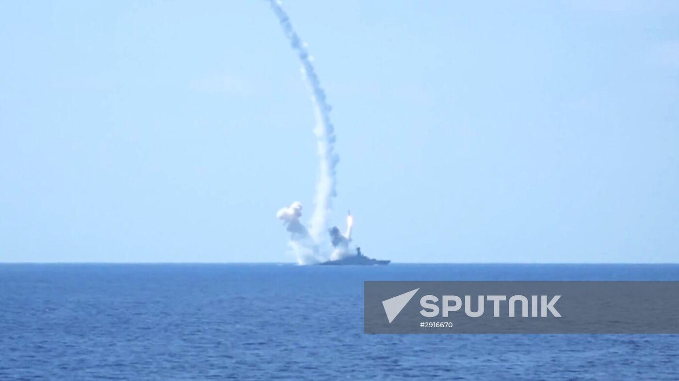 Kalibr cruise missiles fired at Jabhat Al-Nusra from Mediterranean