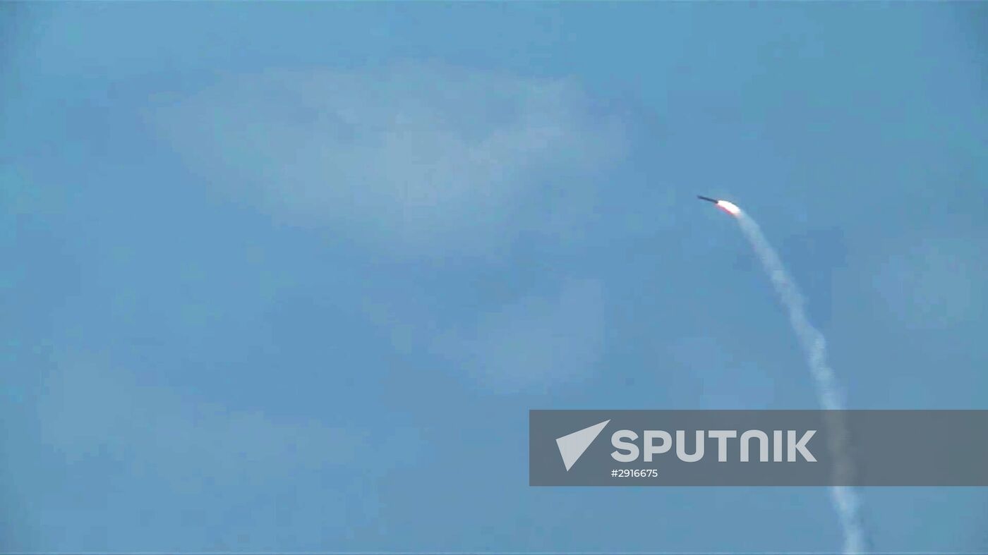 Kalibr cruise missiles fired at Jabhat Al-Nusra from Mediterranean