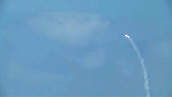 Kalibr cruise missiles fired at Jabhat Al-Nusra from Mediterranean