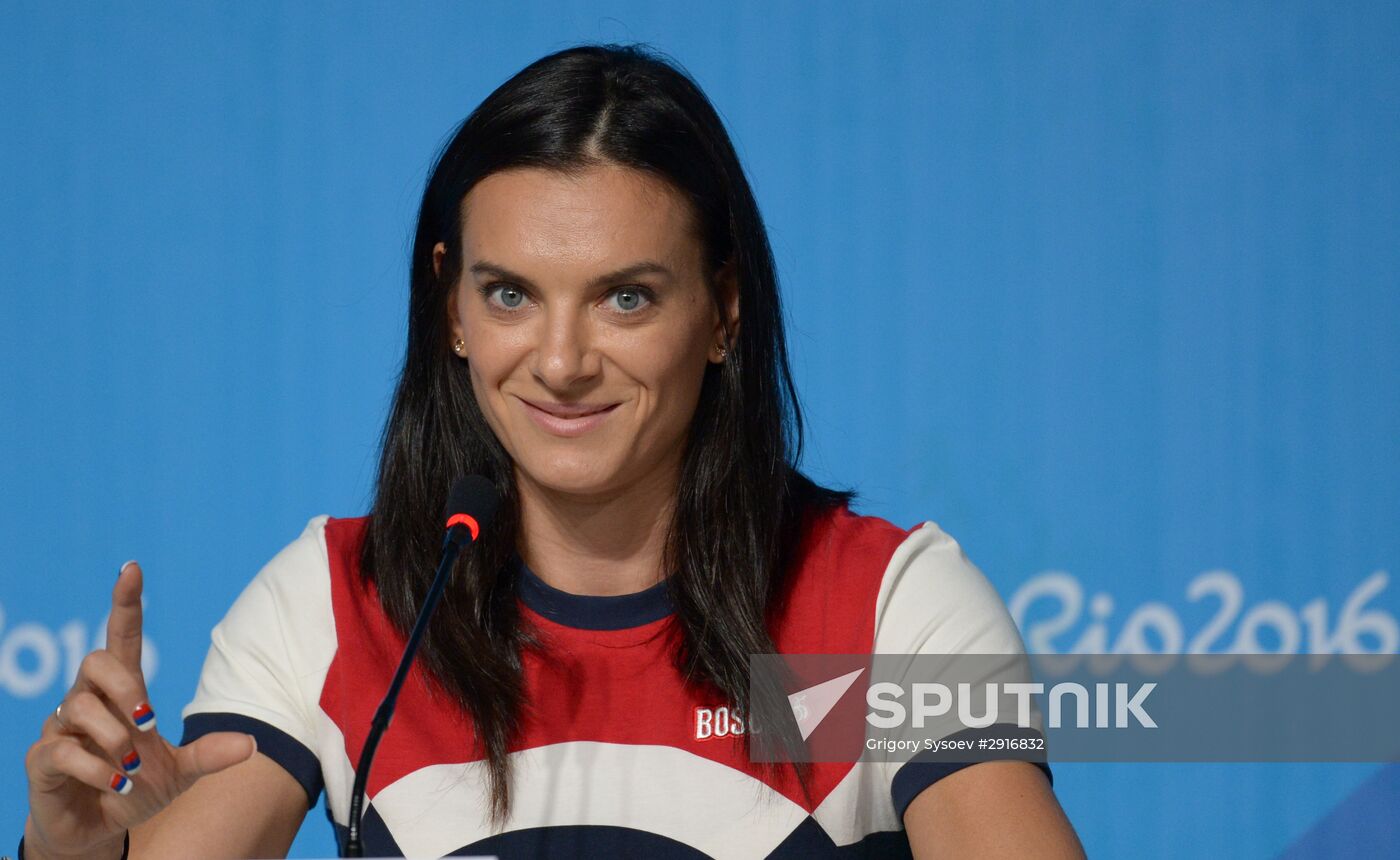 Yelena Isinbayeva ends her career