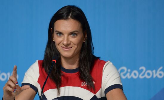 Yelena Isinbayeva ends her career