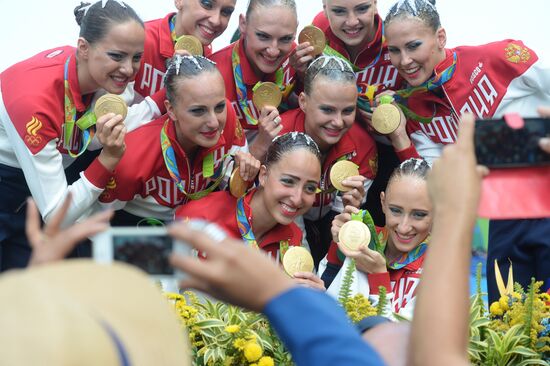 2016 Summer Olympics. Synchronized swimming. Team free routine
