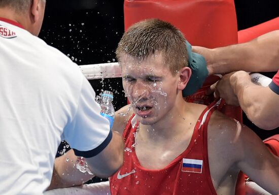 2016 Olympics. Box. Day 14