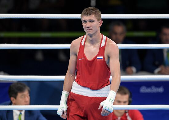 2016 Olympics. Box. Day 14