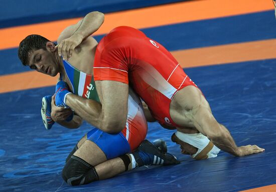2016 Summer Olympics. Freestyle wrestling. Men. Day One