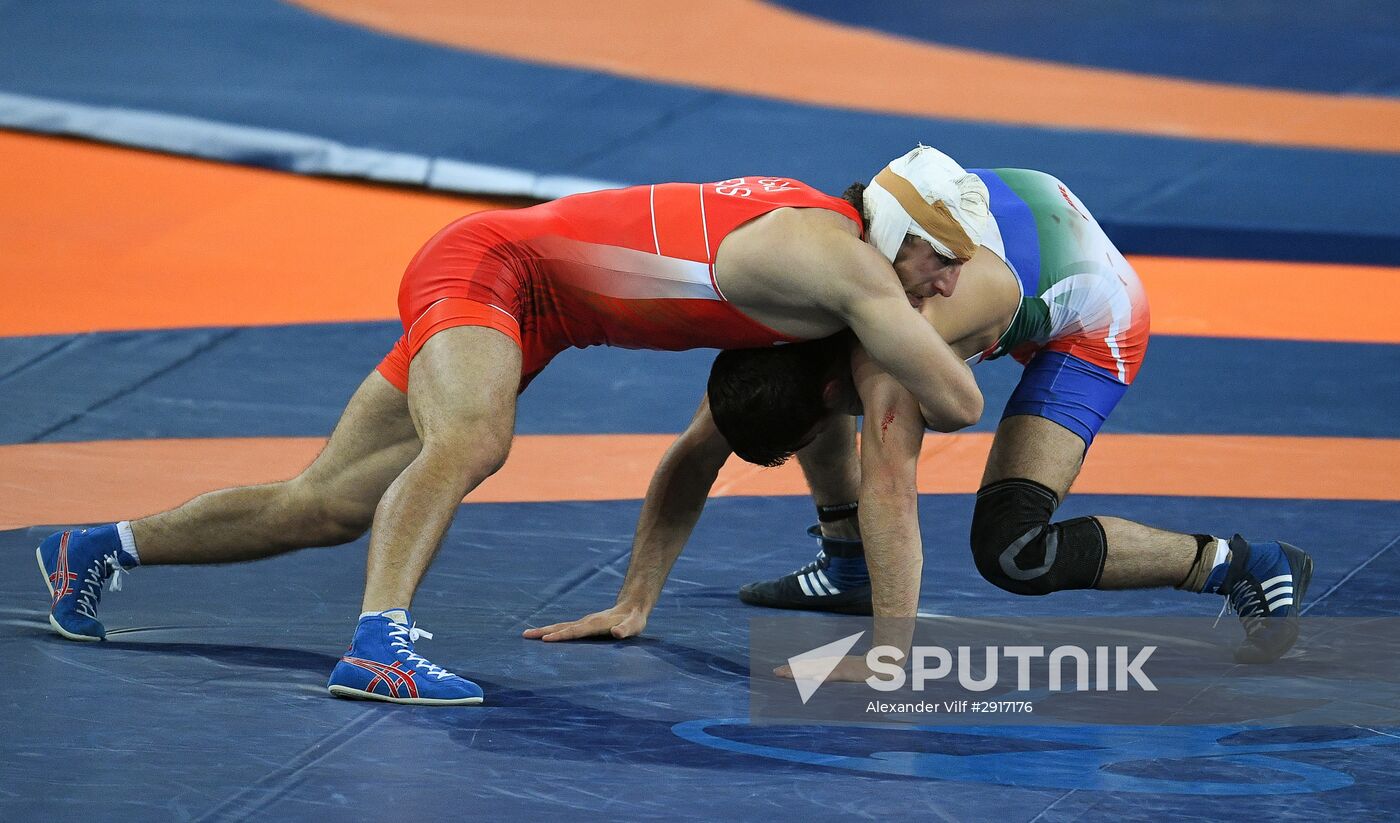 2016 Summer Olympics. Freestyle wrestling. Men. Day One