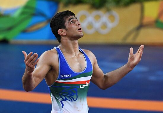 2016 Summer Olympics. Freestyle wrestling. Men. Day One