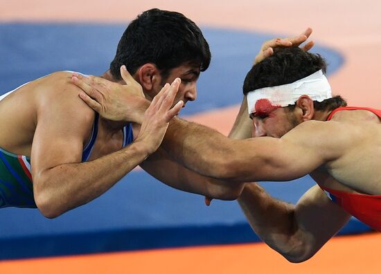 2016 Summer Olympics. Freestyle wrestling. Men. Day One