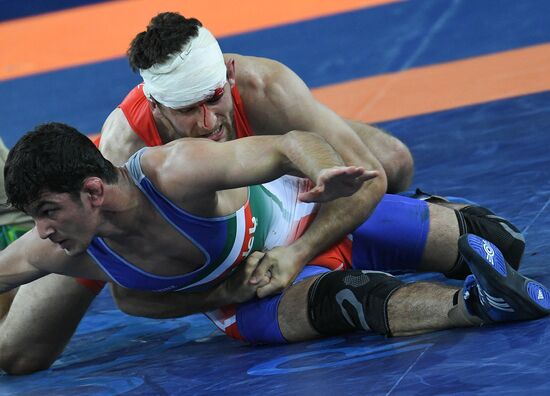 2016 Summer Olympics. Freestyle wrestling. Men. Day One