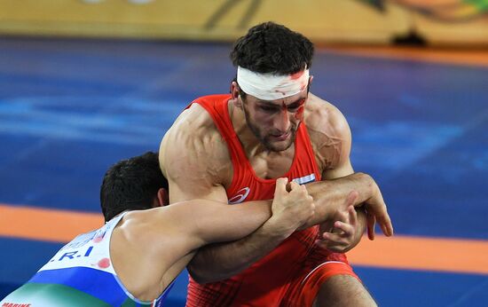 2016 Summer Olympics. Freestyle wrestling. Men. Day One
