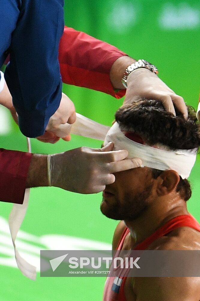 2016 Summer Olympics. Freestyle wrestling. Men. Day One