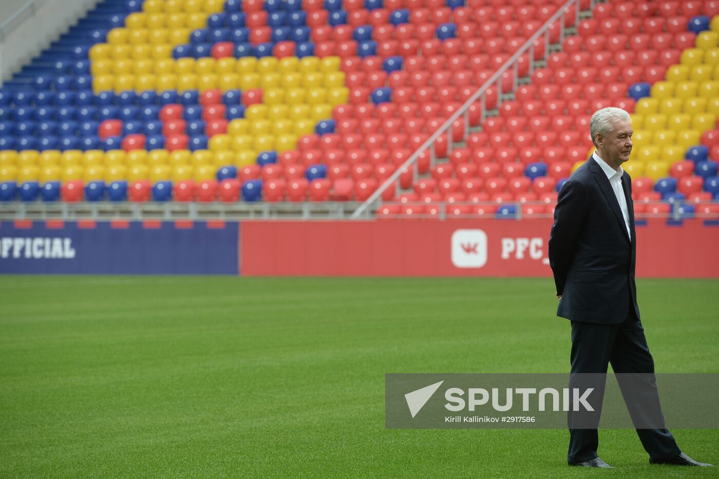 Moscow Mayor Sergei Sobyanin examines progress made in construction of CSKA stadium