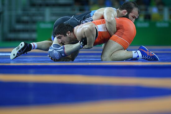 2016 Summer Olympics. Freestyle wrestling. Men. Day Two