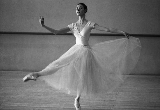 Ballet soloist Natalya Chekhovskaya