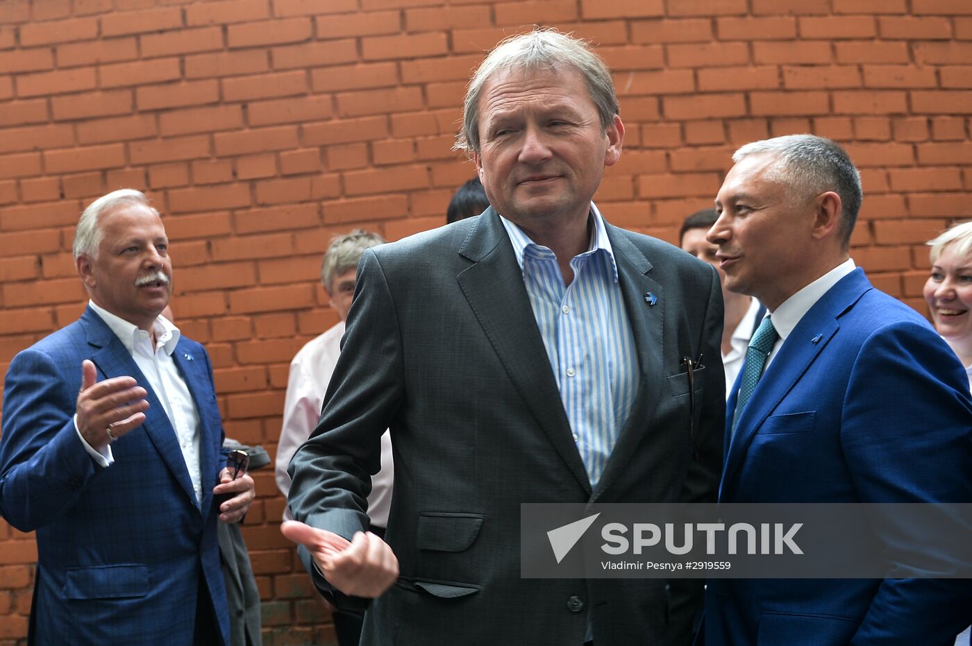 Party of Growth ofice opens in Moscow
