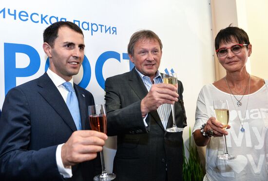 Party of Growth office opens in Moscow