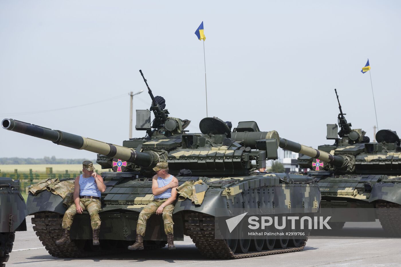 Ukrainian Armed Forces receive 141 units of military machinery