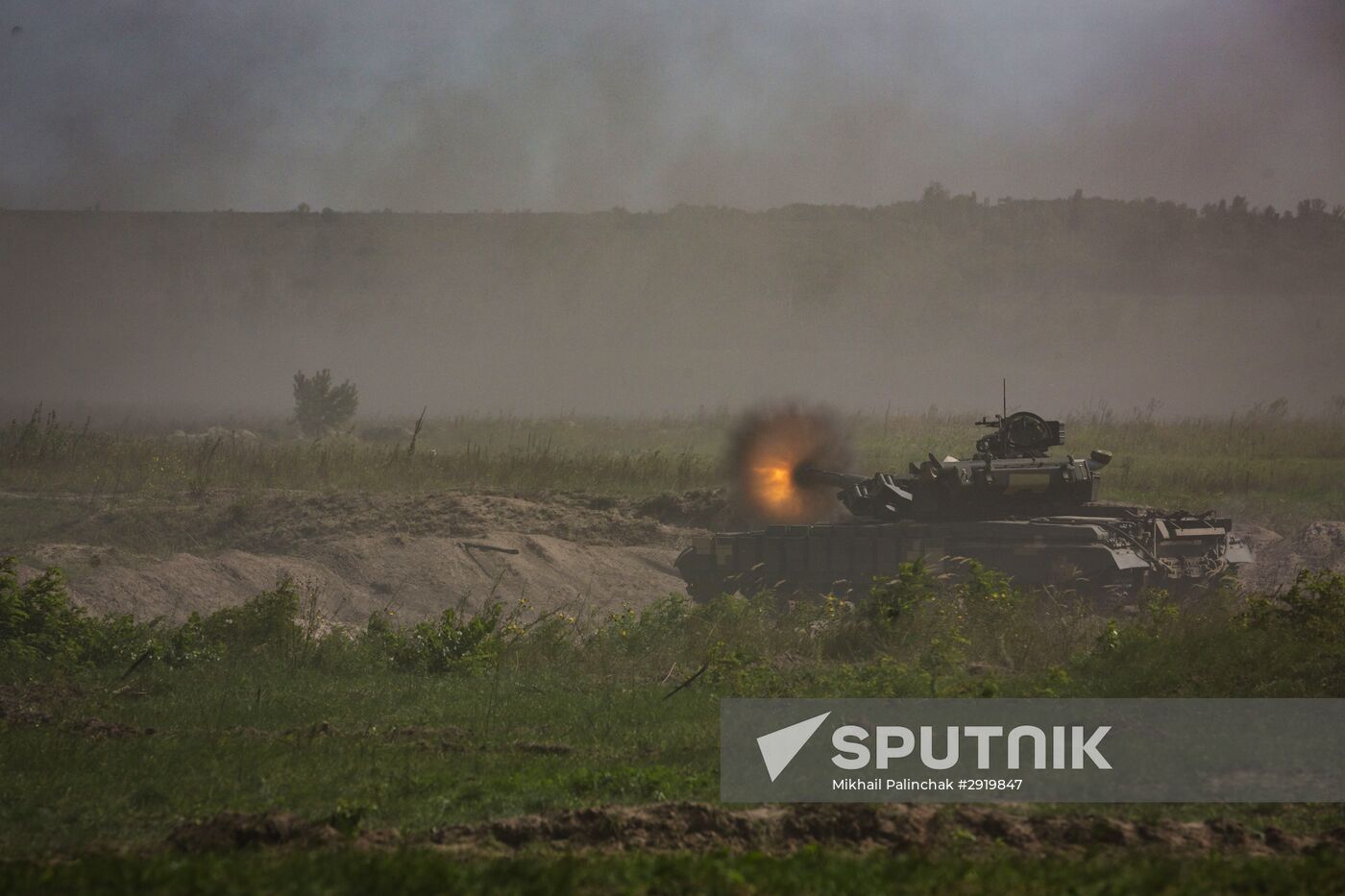 Ukrainian Armed Forces receive 141 units of military machinery
