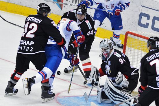 Kontinental Hockey League. Traktor vs. SKA