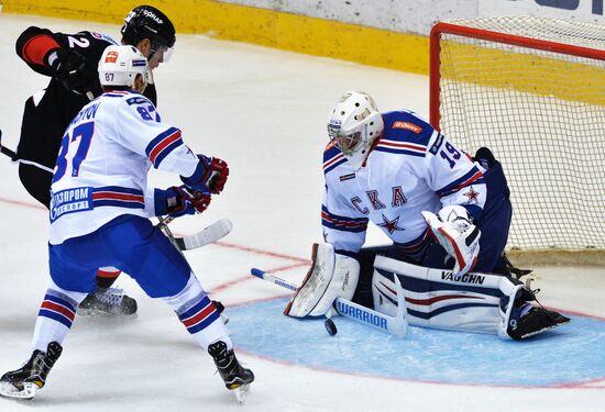 Kontinental Hockey League. Traktor vs. SKA