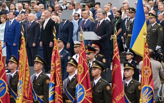 Military parade on 25th anniversary of Independence Day