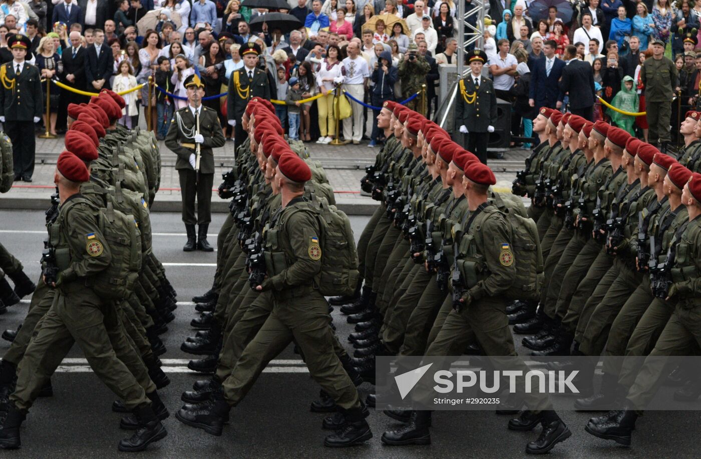 Military parade on 25th anniversary of Independence Day