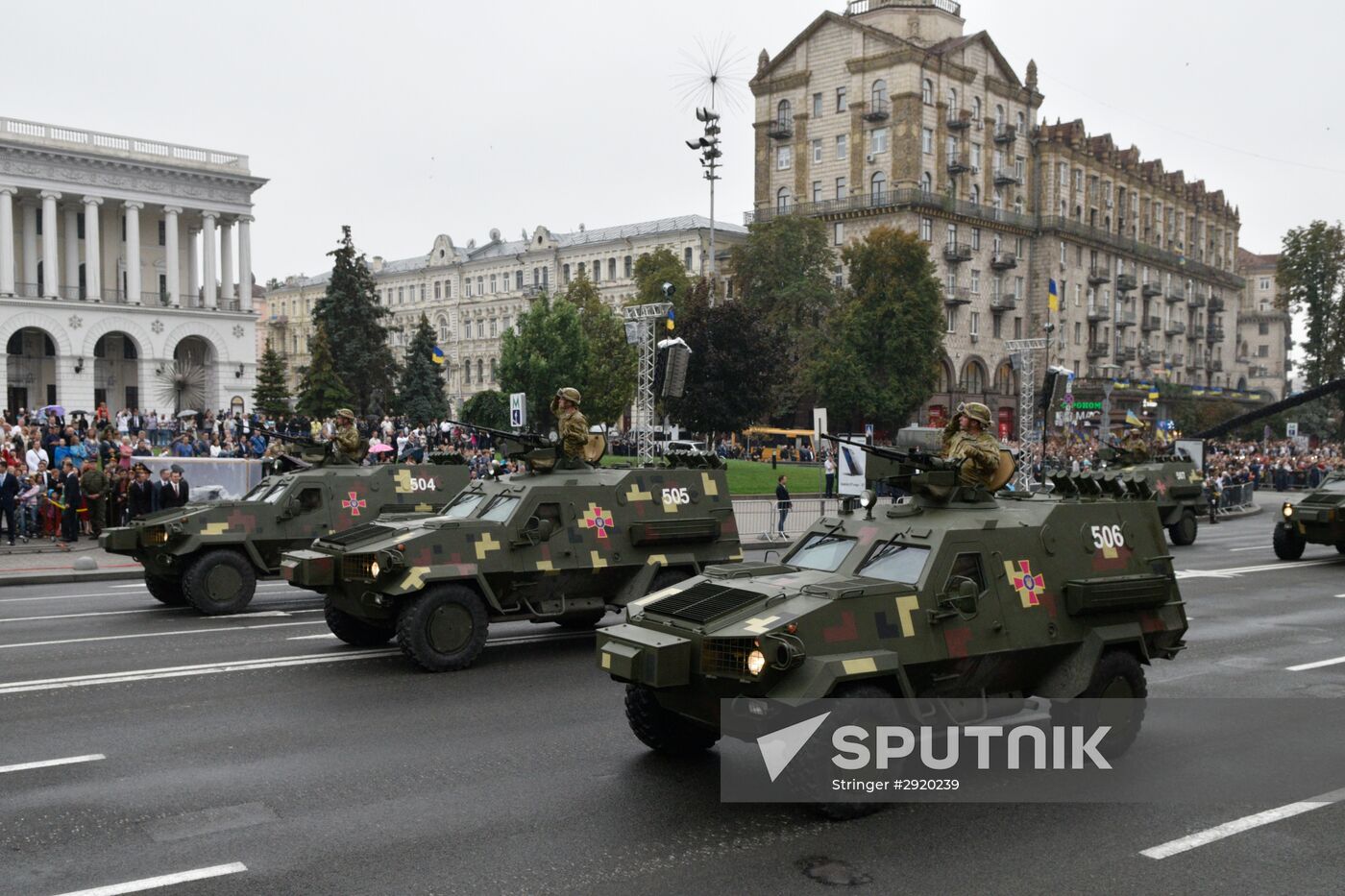 Military parade on 25th anniversary of Independence Day