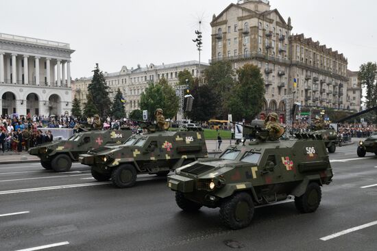 Military parade on 25th anniversary of Independence Day