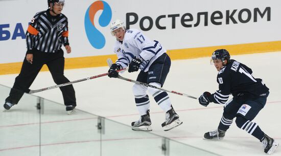 Kontinental Hockey League. Admiral vs. Dynamo (Moscow)