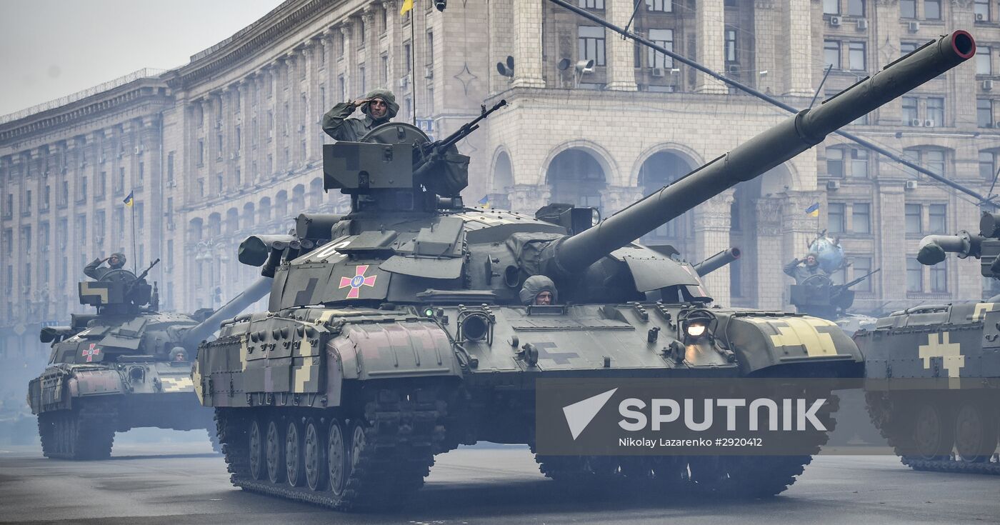 Military parade marks 25 years of Ukraine's independence