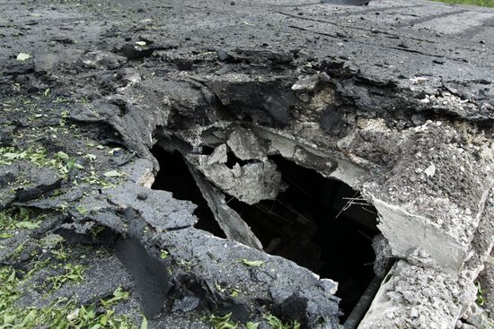 Consequences of shelling Yasinovataya town
