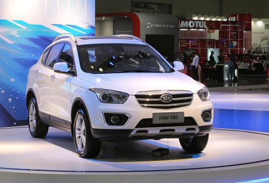 Moscow International Automobile Salon. Day Two