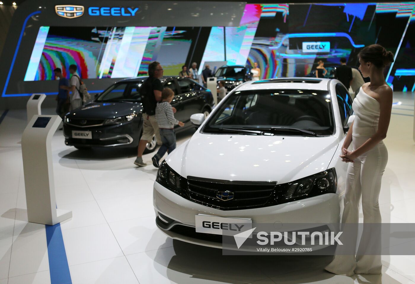 Moscow International Automobile Salon. Day two