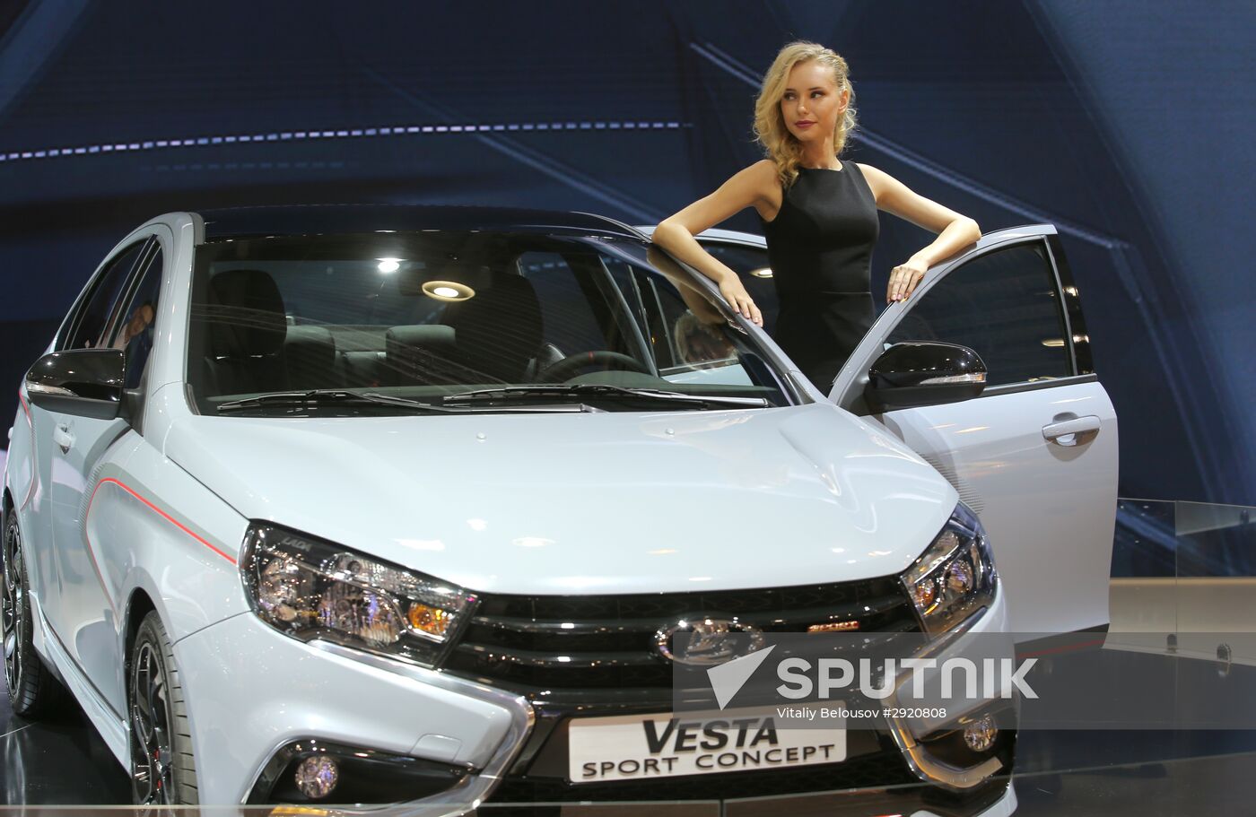 Moscow International Automobile Salon. Day two