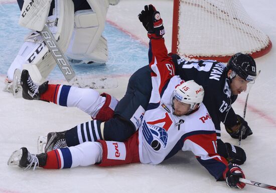 Kontinental Hockey League. Admiral vs. Lokomotiv