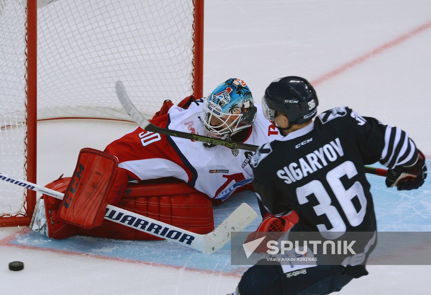 Kontinental Hockey League. Admiral vs. Lokomotiv