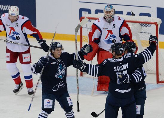 Kontinental Hockey League. Admiral vs. Lokomotiv