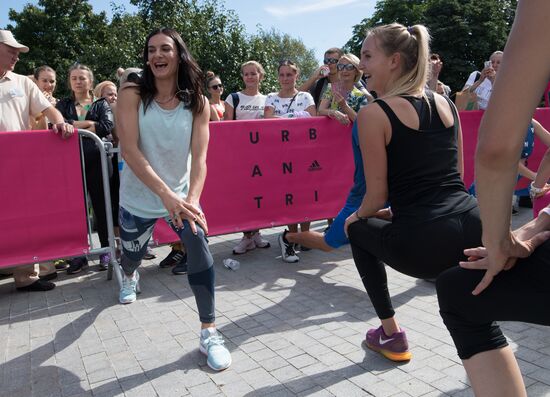 Yelena Isinbaeva holds open training