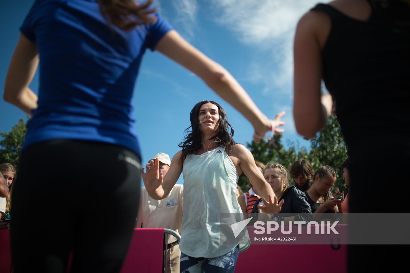 Yelena Isinbaeva holds open training